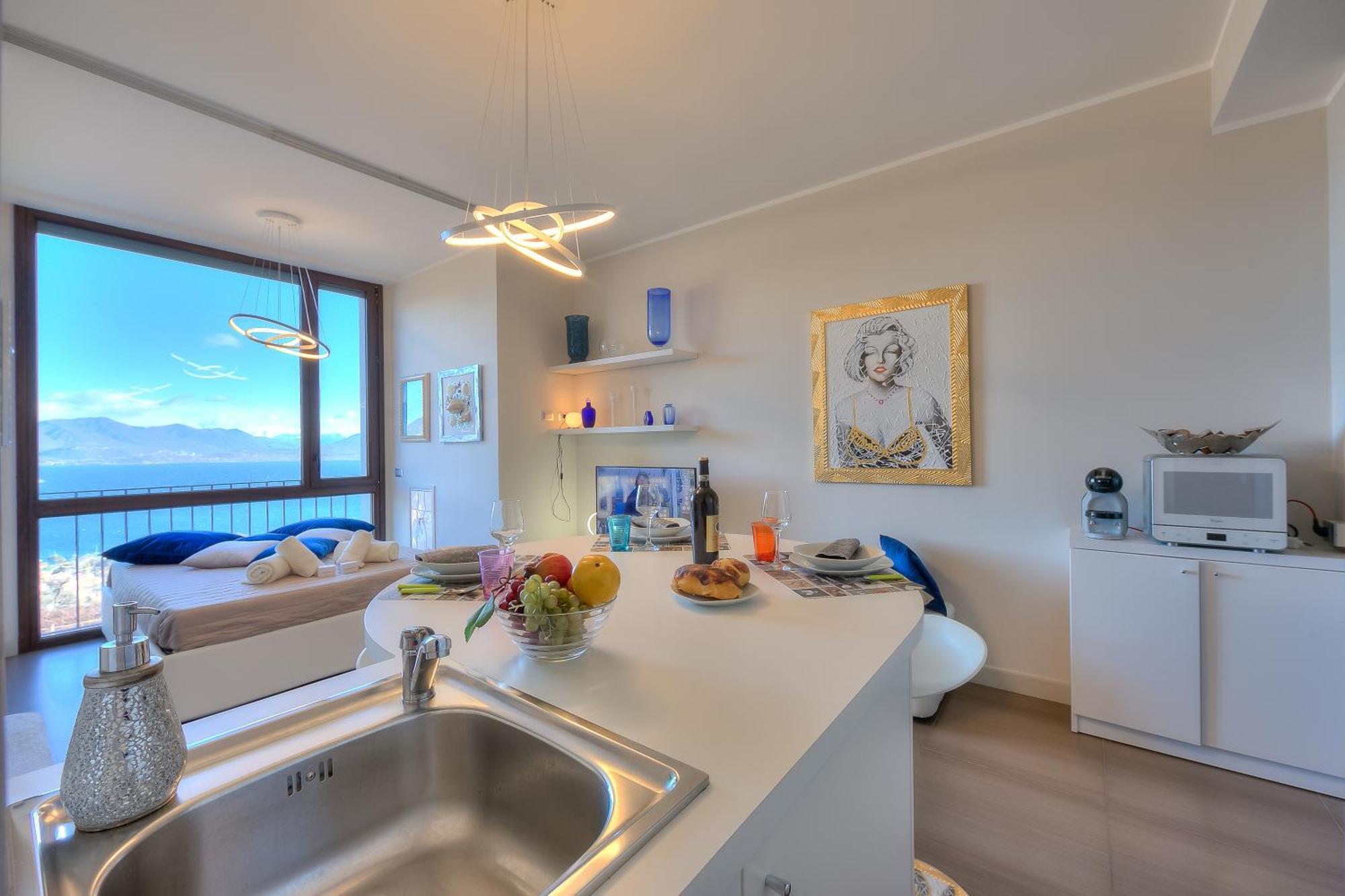 Suite On The Lake - Happy Rentals 梅纳 外观 照片